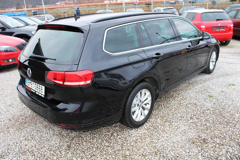 Volkswagen Passat (2015) 2.0 TDI DSG TEMPOMAT NAVI  - fotka 7 z 15