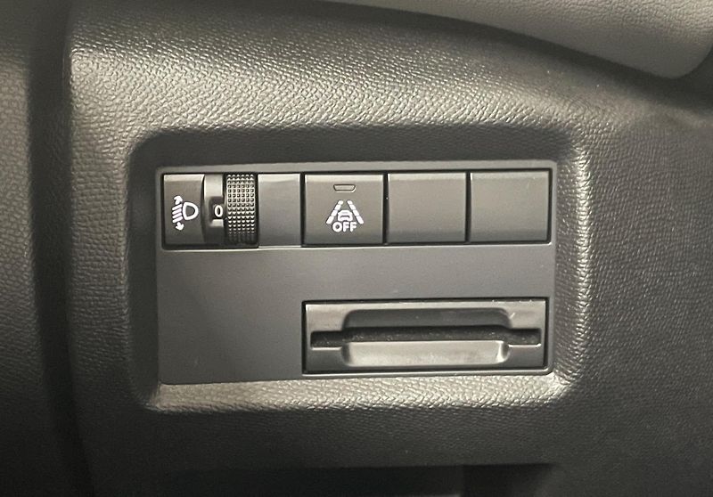 Citroën C5 Aircross 1.5 BlueHDI 130 FEEL PACK, ČR - fotka 22 z 30