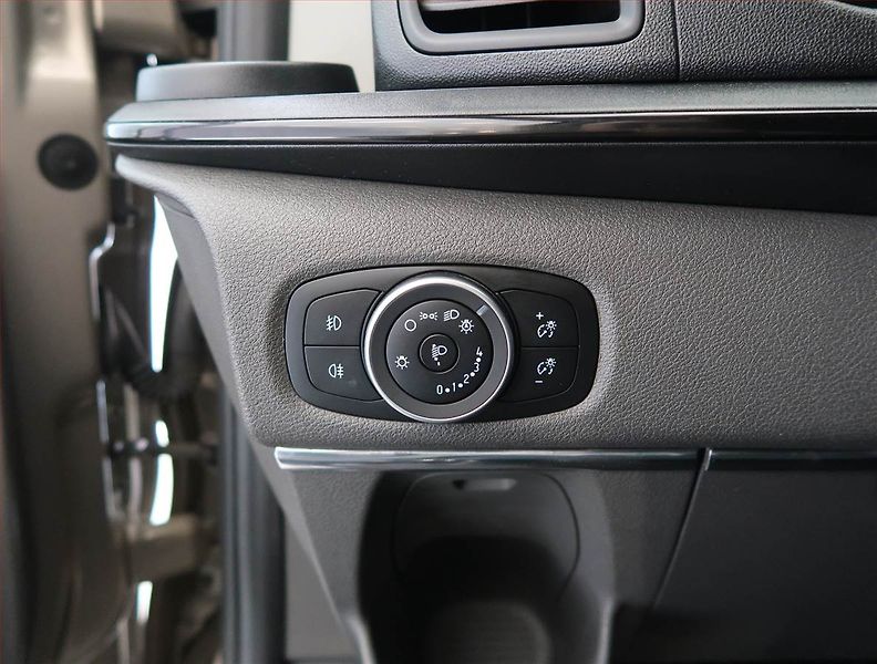 Ford Tourneo Custom (2021) Trend 2.0 EcoBlue mHEV, 1Maj - fotka 20 z 20