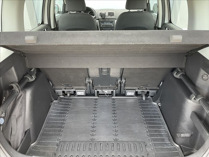 Škoda Yeti 2,0 TDI 81KW 4X4 ČR. - fotka 22 z 22