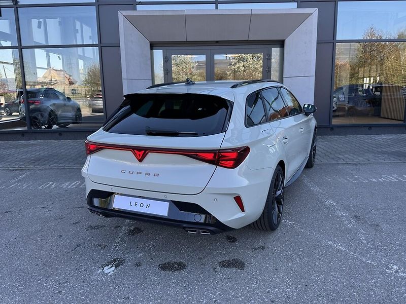 Cupra Leon (2026) 2.0TSI 150kW DSG 4WD - fotka 2 z 13