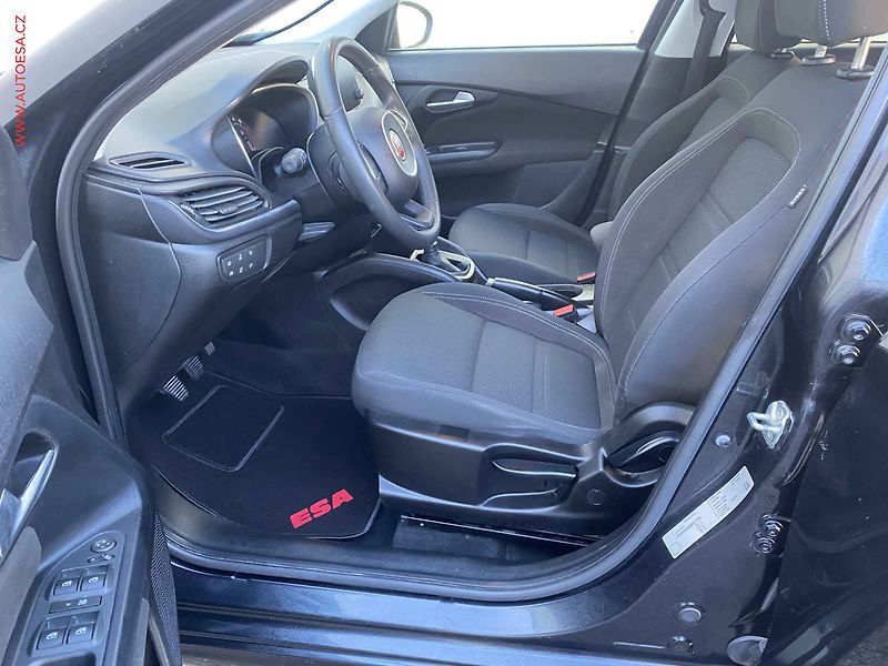 Fiat Tipo (2019) 1.4i, Lounge, navi, kamera - fotka 9 z 18