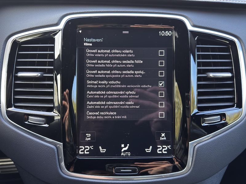 Volvo XC90 B5 AWD(nafta) R-DESIGN+ kola  - fotka 33 z 39