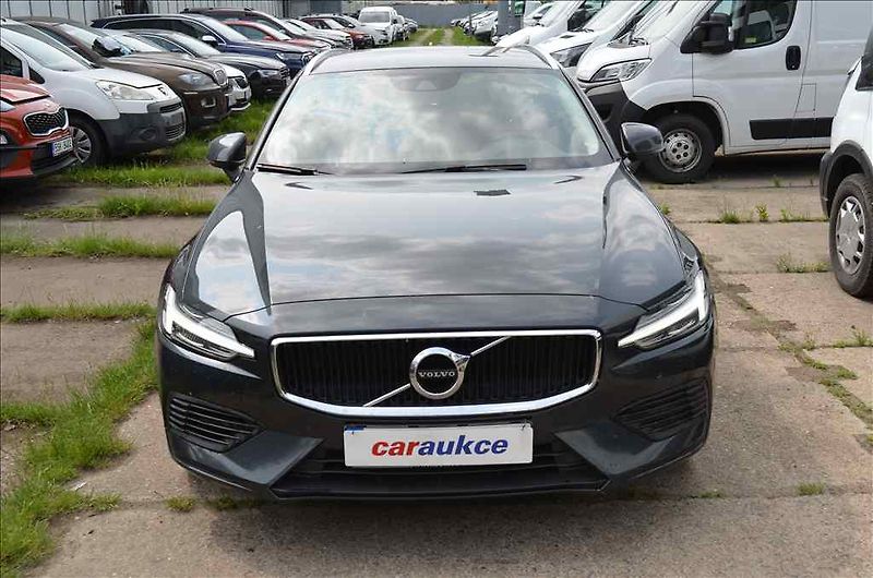 Volvo V60 (2020) 2,0 T6 TWIN ENGINE AWD - fotka 2 z 22