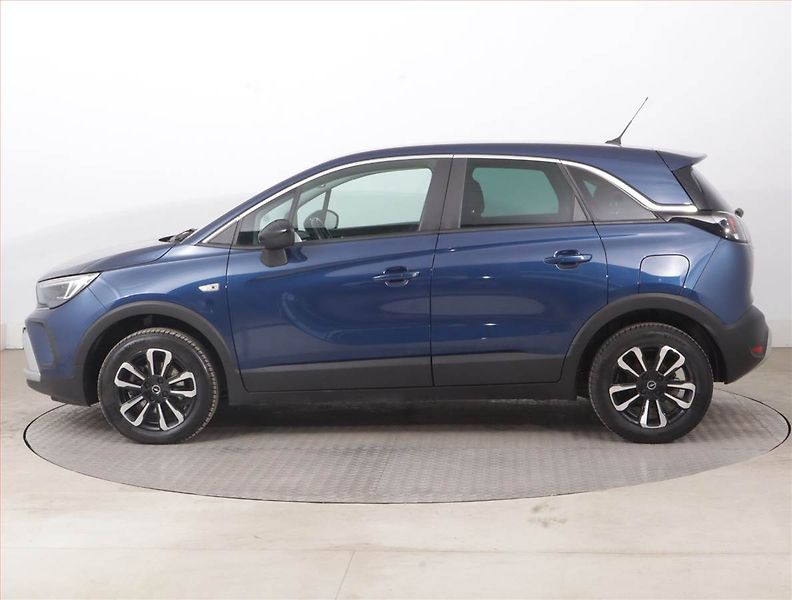Opel Crossland X (2023) Elegance 1.2 Turbo, Automat - fotka 3 z 17