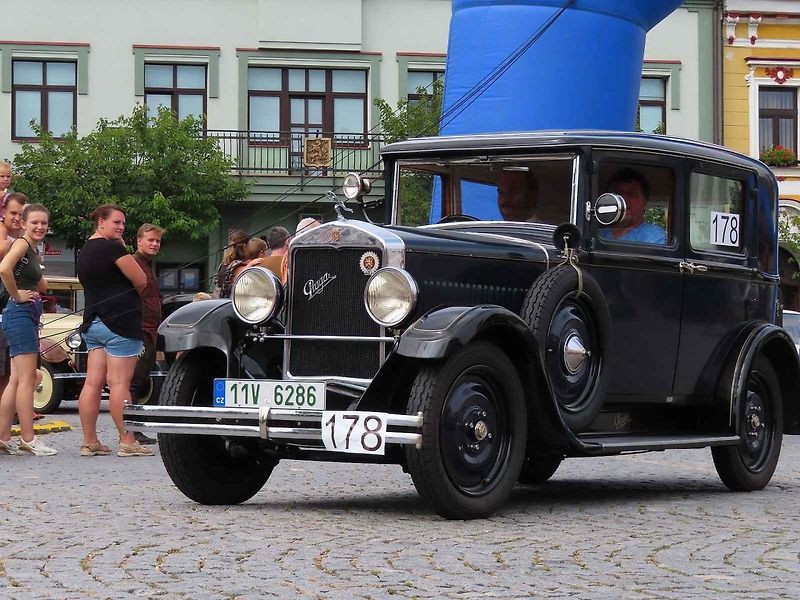 Orientační závod Selské baroko startoval již potřinácté v sobotu 17. srpna dopoledne z náměstí TGM ve Veselí nad Lužnicí.
