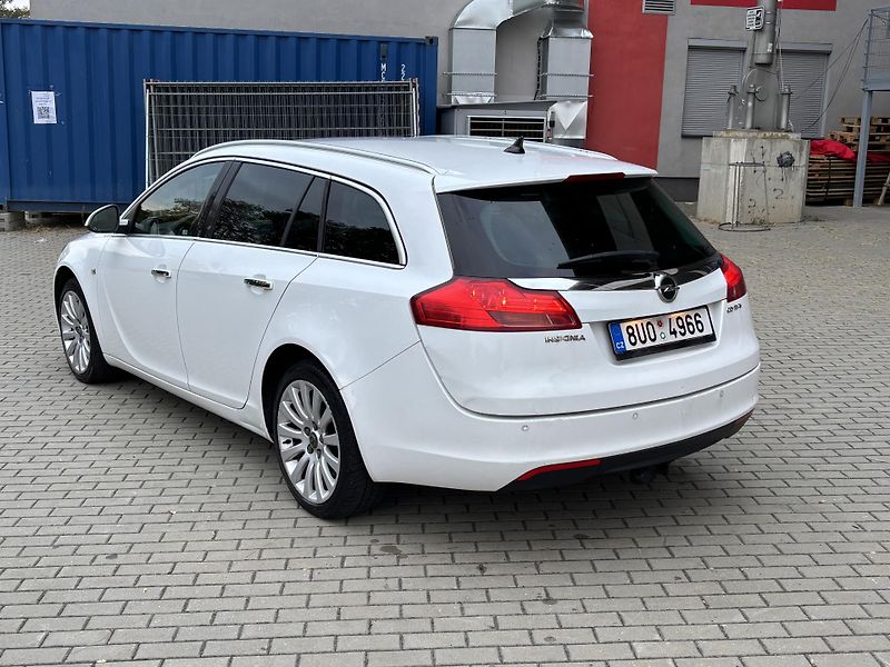 Opel Insignia (2011) 2.0 CDTI 4x4 tažné - fotka 3 z 18