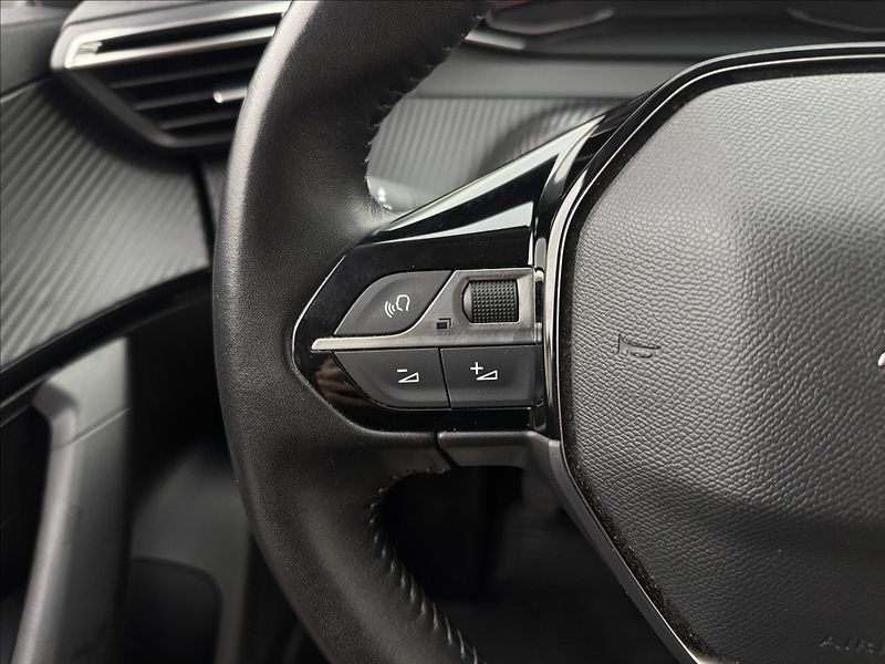 Peugeot 2008 1,5 HDi ACTIVE LED SENZORY ČR - fotka 10 z 36