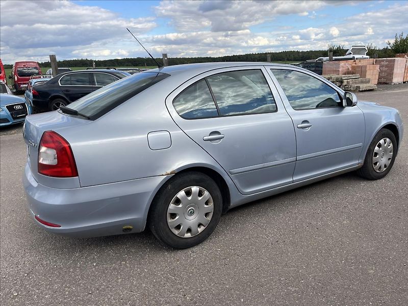 Škoda Octavia 1,6 MPi LPG PLATNOST 10/2033 - fotka 5 z 32