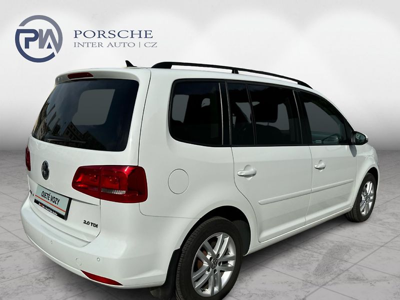 Volkswagen Touran 2,0 TDI Comfortline - fotka 6 z 19