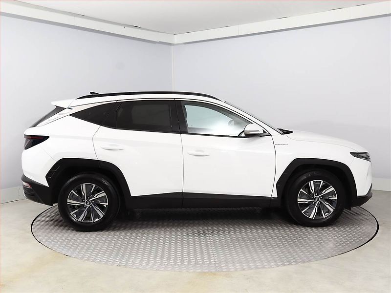 Hyundai Tucson (2021) 1.6 T-GDI - fotka 6 z 18