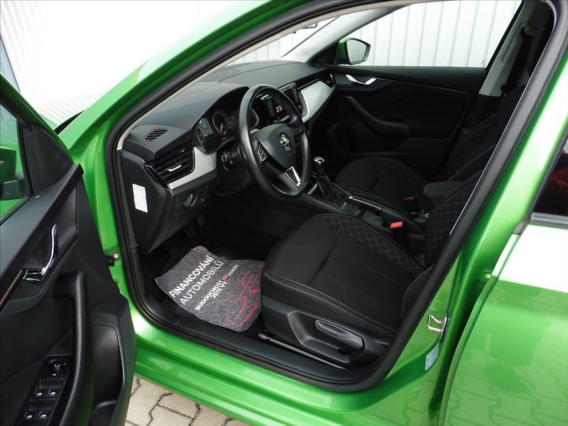 Škoda Scala 1,5 TSi 110kW, Led, Park, Temp - fotka 7 z 16