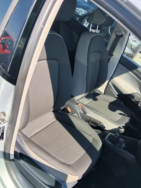 Seat Ibiza (2017) - fotka 23 z 25