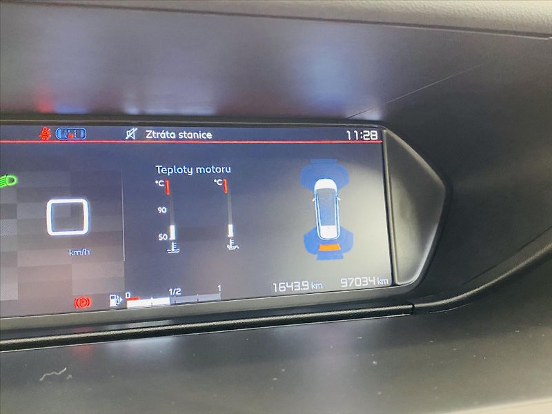 Citroën Grand C4 Picasso 1,6 HDi 88kW 1.Majitel - fotka 16 z 23