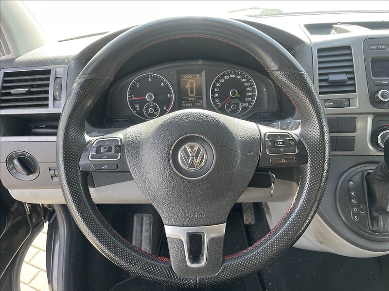Volkswagen Transporter 2,0 TDi 132kw DSG LONG 5míst T - fotka 13 z 29