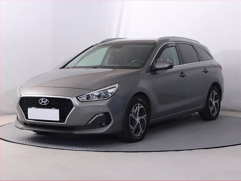 Hyundai i30 (2020) 1.6 CRDi, Automat, Serv.kniha - fotka 2 z 21