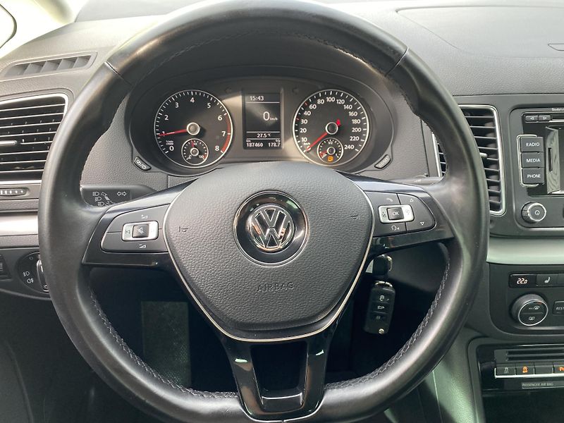 Volkswagen Sharan 1.4 TSI 110kW-7MÍST-NAVI-TAŽNÉ - fotka 17 z 39