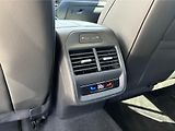 Volkswagen Passat 2.0 TDI 110 kW DSG ELEGANCE - náhled 23