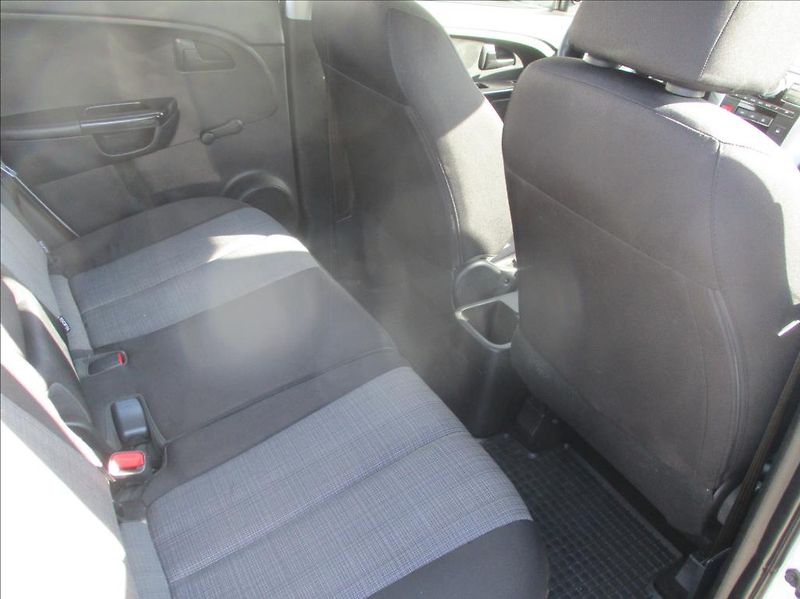 Kia Venga 1,4 i, klima,servis,2.maj,CZ, - fotka 11 z 39