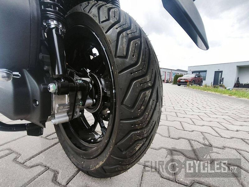 Piaggio MP3 300 (2025) MP3 310 - fotka 14 z 14