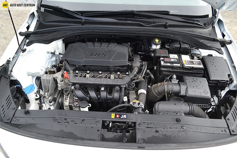 Hyundai i30 WG 1,5I MT SMART FAMILY NAVI - fotka 39 z 45
