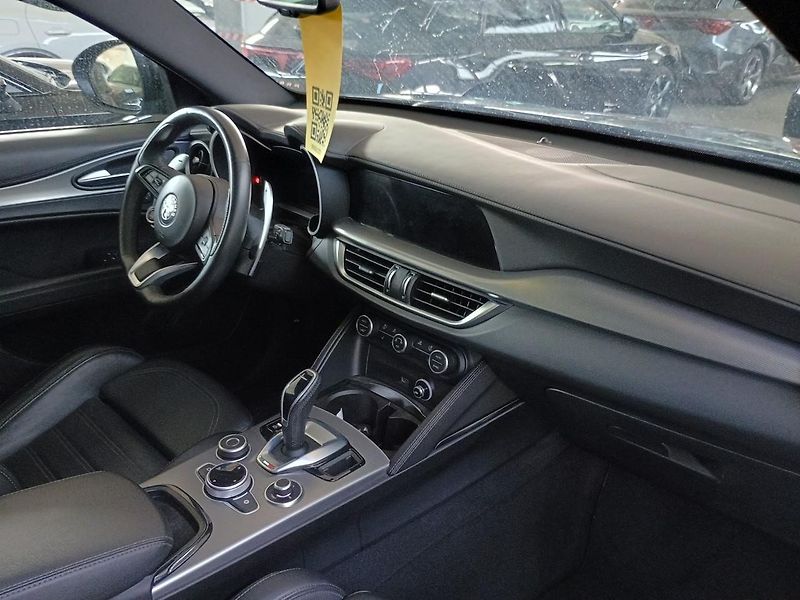 Alfa Romeo Stelvio (2024) 2.2 210 HP Veloce 8AT Q4 - fotka 5 z 9
