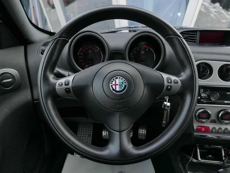 Alfa Romeo 156 3,2 GTA 184kW - fotka 23 z 30