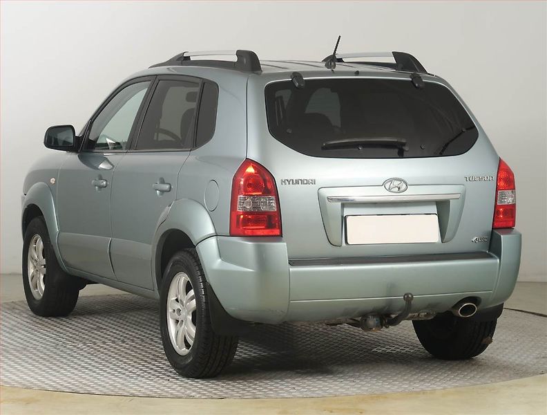 Hyundai Tucson (2009) 2.0 i, 4X4 - fotka 4 z 20