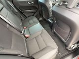 Volvo XC60 Momentum Pro B4 184kW - náhled 18