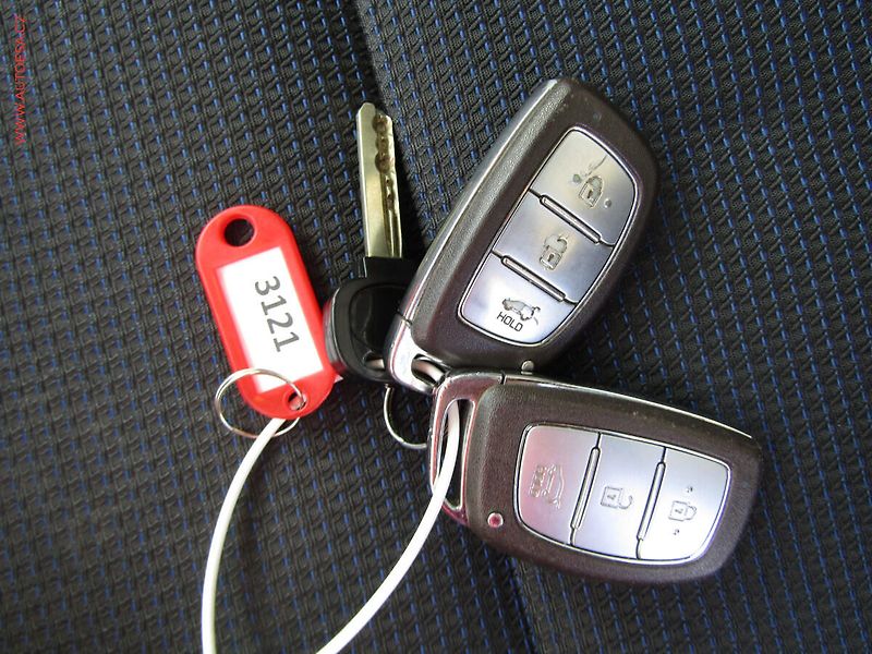 Hyundai Tucson (2015) 2.0 CRDi 4x4, ČR, AT, navi - fotka 23 z 23