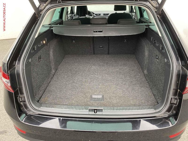 Škoda Superb (2015) 2.0 TDi, Style, DSG, bixen - fotka 7 z 20