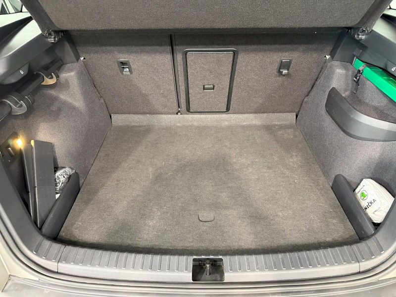 Škoda Karoq (2019) AMBITION PLUS 2.0TDI 110KW - fotka 33 z 34