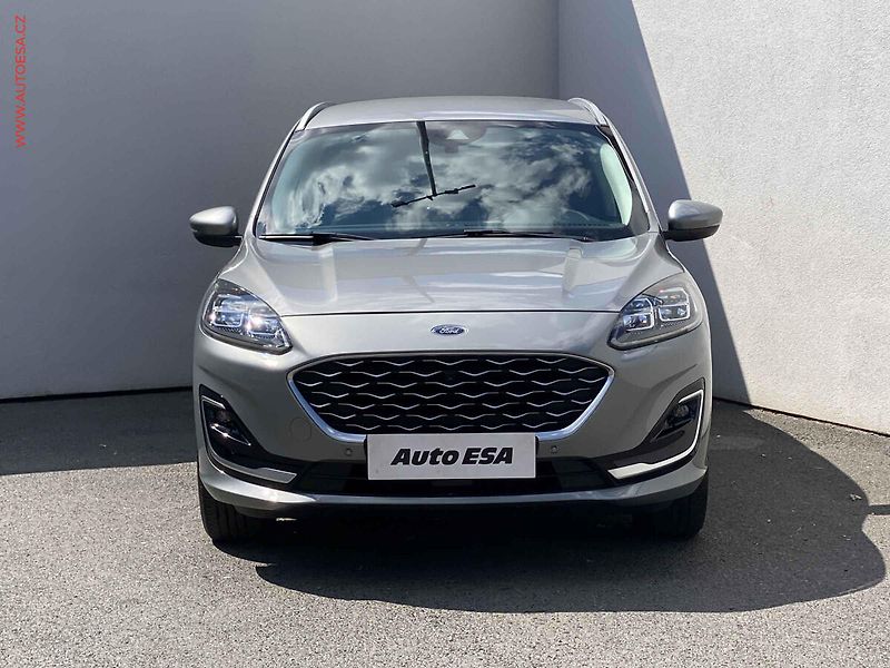 Ford Kuga (2021) 2.0 TDCi, Vignale, LED, navi - fotka 2 z 18