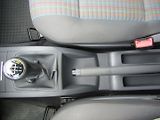 Volkswagen Polo (2006) 1.4 I 55kW  ZIMNÍ PNEU  1.MAJI - náhled 32