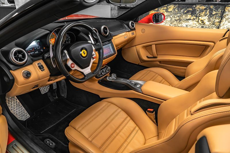 Ferrari California ROSSO CORSA/KAMERA/ - fotka 13 z 22