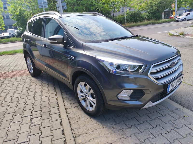 Ford Kuga (2018) ČR 1.5 EcoBoost 110kW - fotka 2 z 28