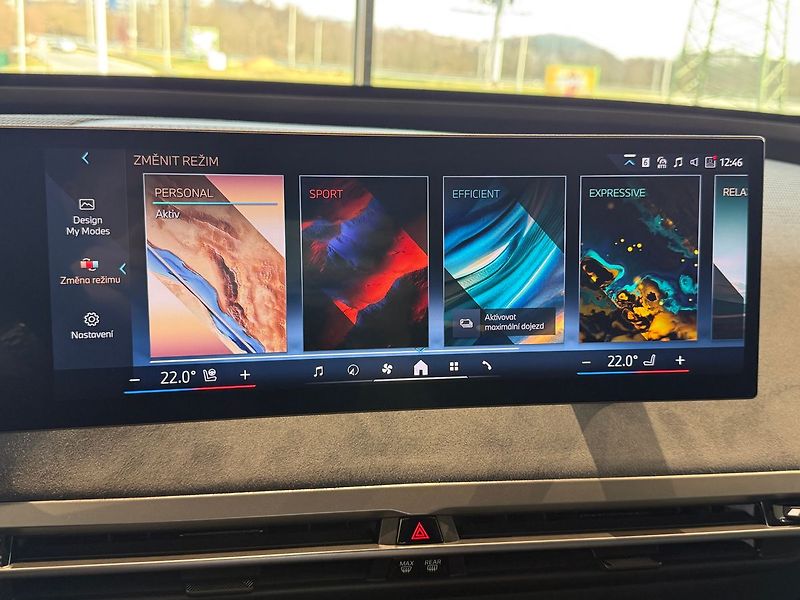 BMW Ostatní xDrive60, Masáž, Ventilace - fotka 32 z 41