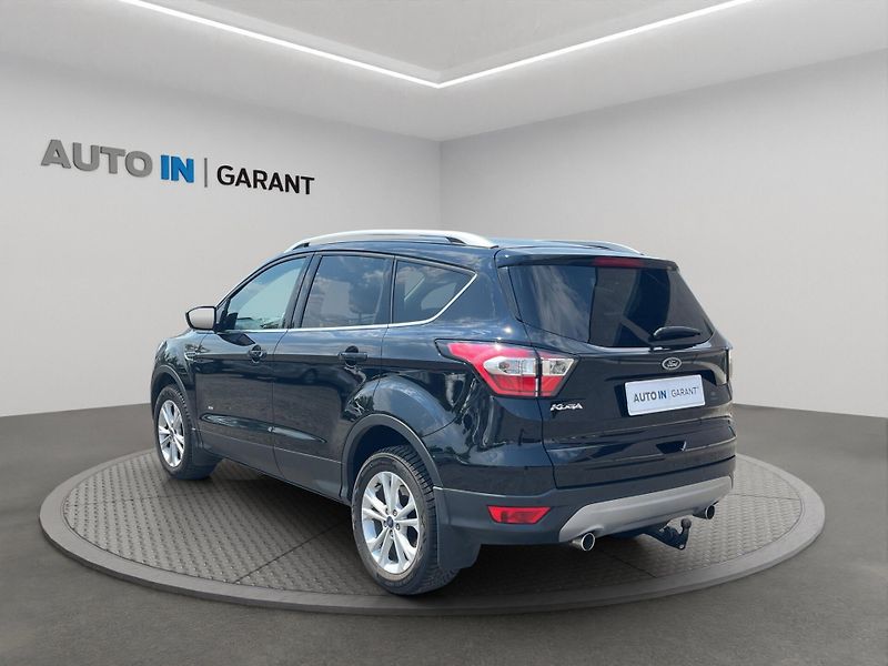 Ford Kuga (2017) 2.0 110kW, 4x4, Tažné, Serv.kn - fotka 7 z 22