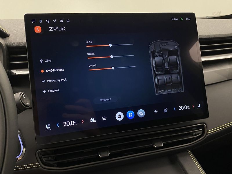Lynk & Co 01 (2025) 01 MORE PHEV DEMO - fotka 71 z 102