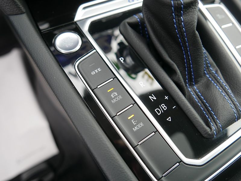 Volkswagen Passat 1,4 TSI GTE REZERVACE - fotka 38 z 44