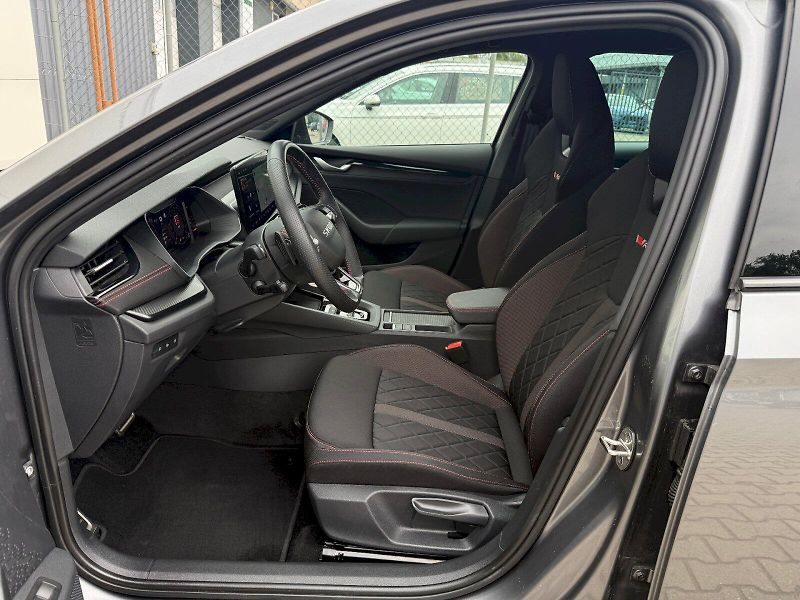 Škoda Octavia (2025) Combi 2.0 TSI 195 kW DSG RS - fotka 8 z 24