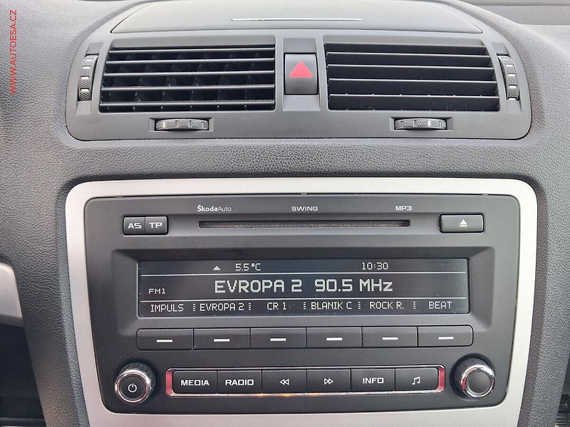 Škoda Octavia (2012) 1.4TSi, 2.maj,ČR, AC, temp - fotka 13 z 18
