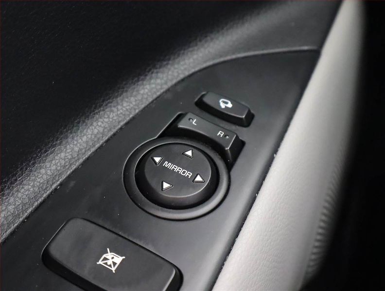 Peugeot 308 (2018) 1.6 BlueHDi, Tempomat - fotka 15 z 17