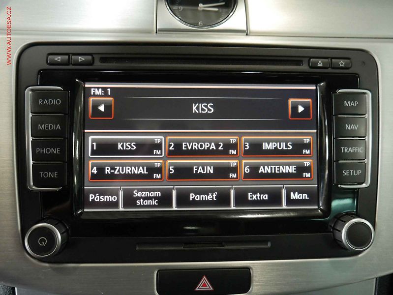Volkswagen Passat (2011) 2.0 TDI, STK2/28 - fotka 15 z 24