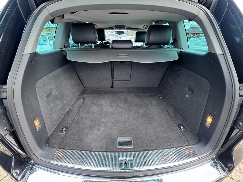 Volkswagen Touareg (2010) 4X4 3,0 TDI V6 176 KW - fotka 44 z 47
