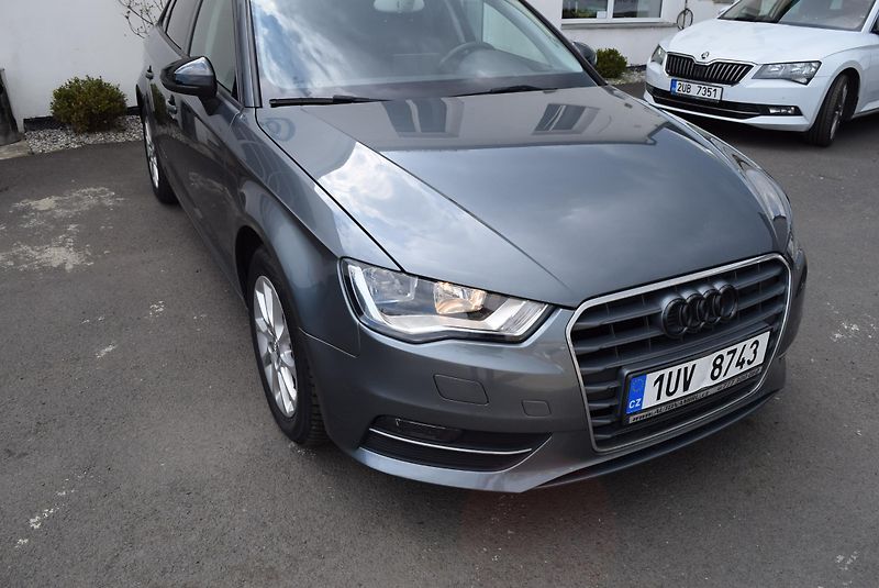 Audi A3 (2014) 1.2TSI 77kw AMBIENTE NAVI VÝHŘ - fotka 4 z 45