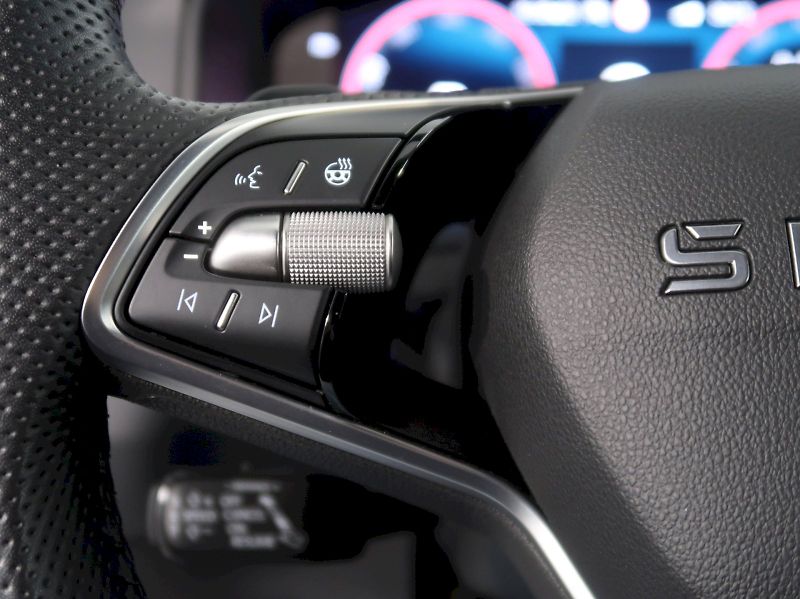 Škoda Karoq (2026) SPORTLINE 2.0TDI 110KW 4x4 DSG - fotka 19 z 43