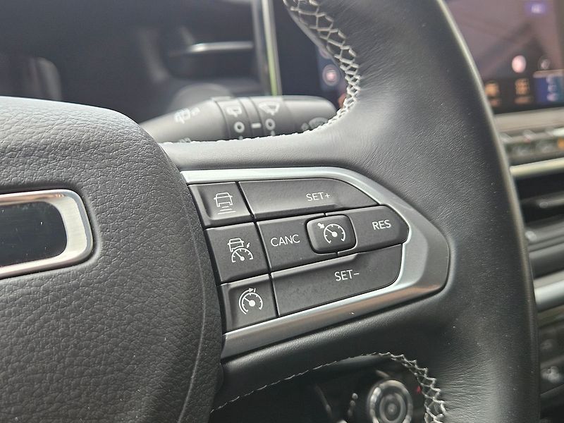 Jeep Compass 1.3 T4 96kw, Limited, 1.maj. - fotka 19 z 35