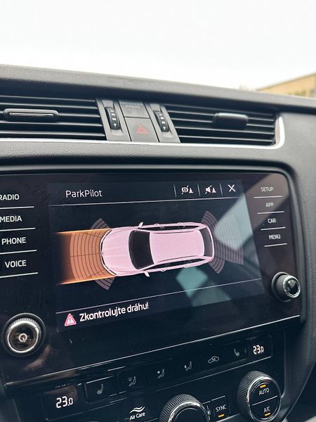 Škoda Octavia (2018) III FL SCOUT 2.0 TDI 135kW 4x4 - fotka 31 z 34