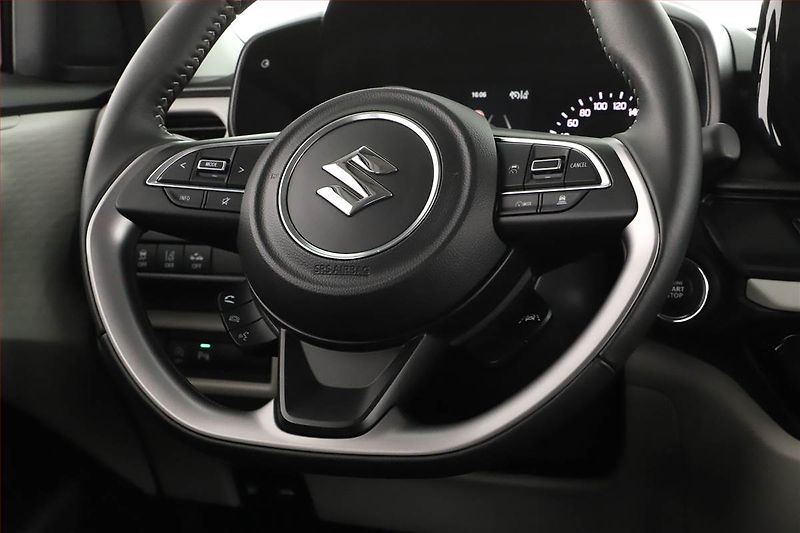 Suzuki Swift (2024) 1.2, Automat, ČR,1.maj - fotka 8 z 15